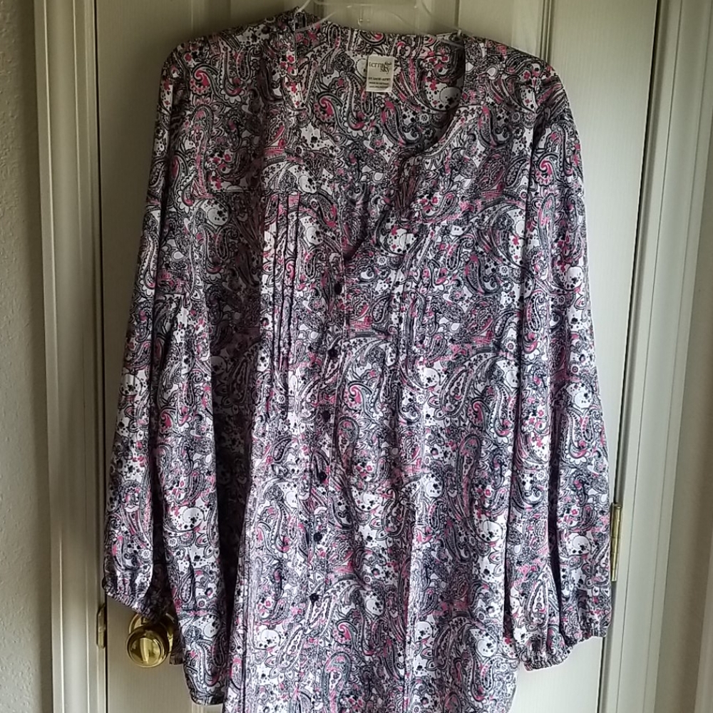 NWOT TERRA & SKY PAISLEY LONG SLEEVE BLOUSE